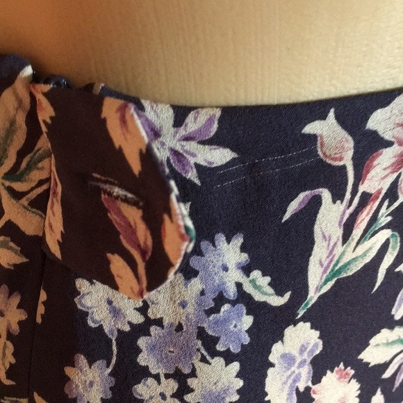 Jones of New York 2 pc Blue Floral Silk Dress - Picture 10 of 16